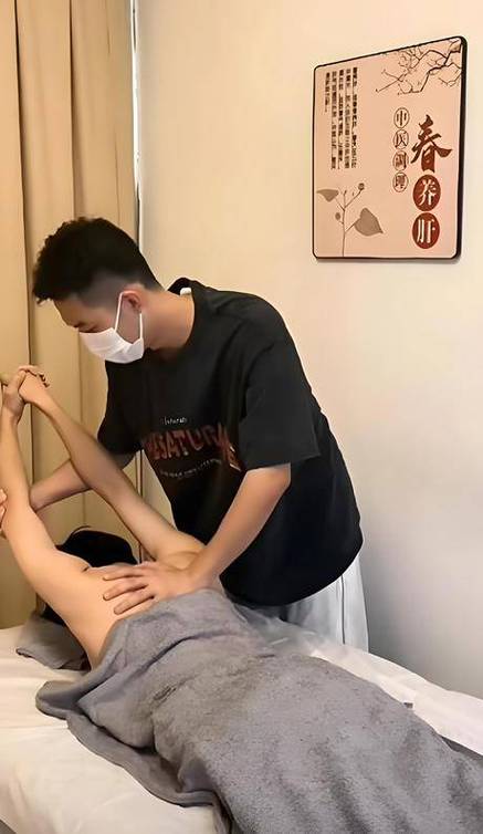 国产美女干逼网站的相关介绍