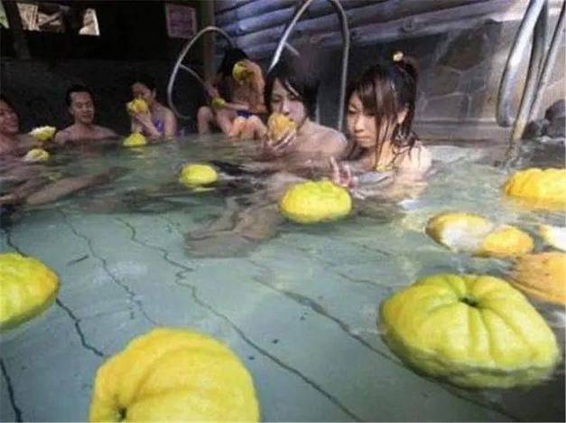 黑人干亚洲少妇的相关介绍