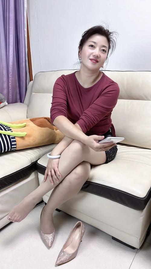 勾引隔壁邻居：禁忌之恋的致命诱惑 | 隔壁邻居暧昧关系 | 婚外情与道德挣扎
