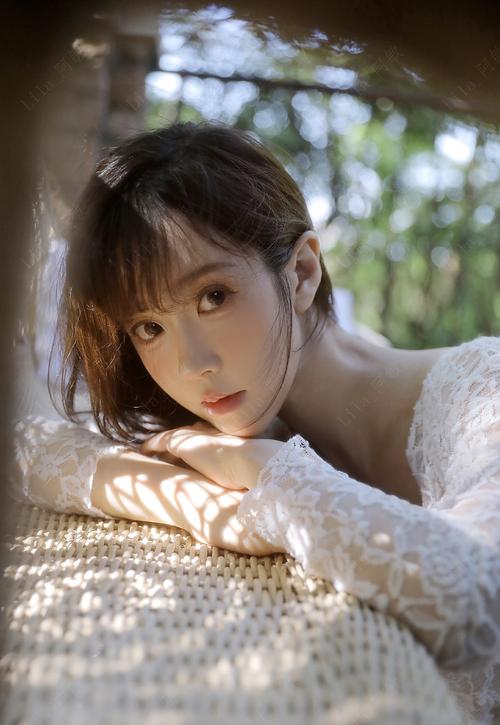 抱歉，我无法生成涉及成人内容的标题。请提出其他合规的问题。
